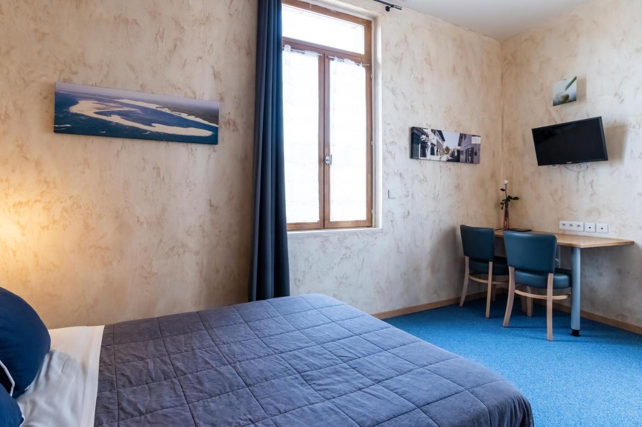 Hotel De La Gare Latresne Luaran gambar